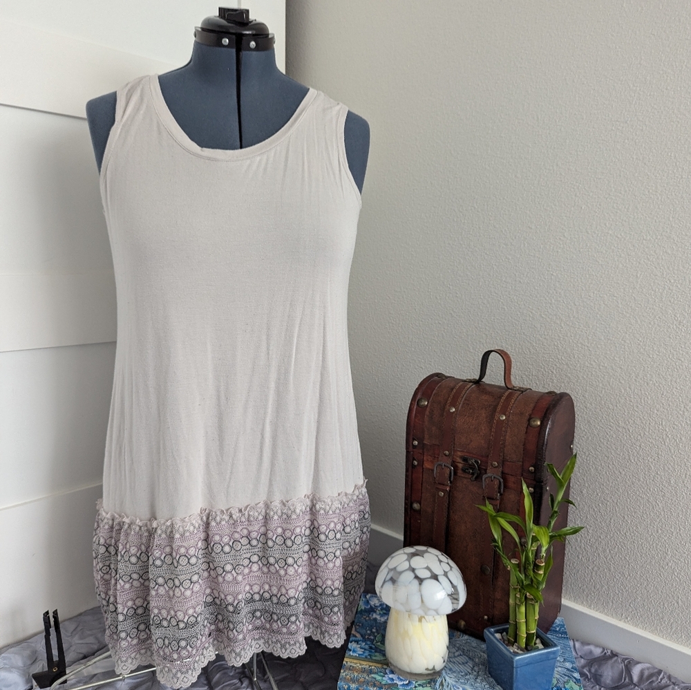 LOGO Gray Tank w/ Lace Bottom XL